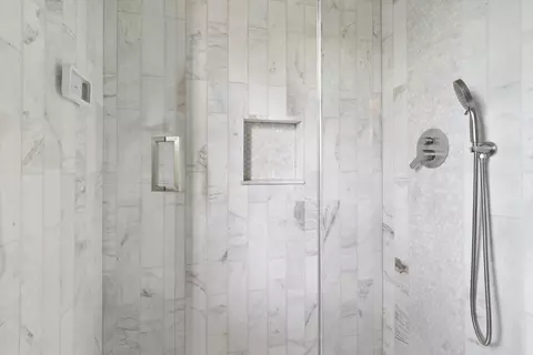 Bath - 2523 Skylane Dr, Naperville, IL 60564 photo 6 of 7