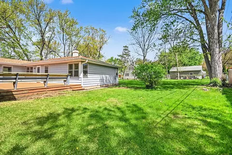 Exterior - 539 Lincoln St, Algonquin, IL 60102 photo 4 of 4