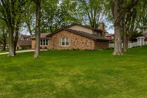 501 Hobby Ave, Frankfort, IL 60423