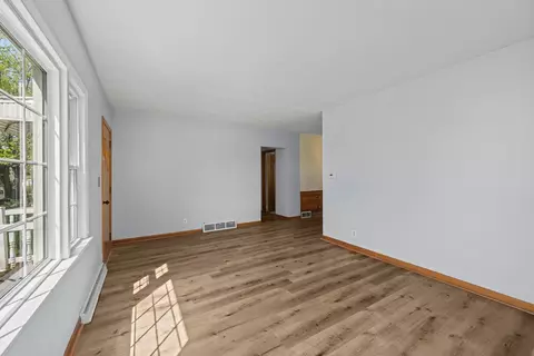 Living - 3820 15th St A, Moline, IL 61265 photo 4 of 4