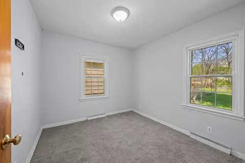 Bedroom - 3820 15th St A, Moline, IL 61265 photo 6 of 7