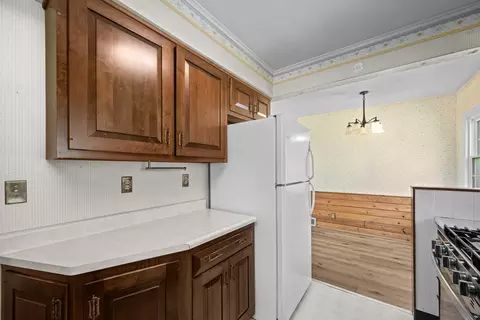 Kitchen - 3820 15th St A, Moline, IL 61265 photo 3 of 4
