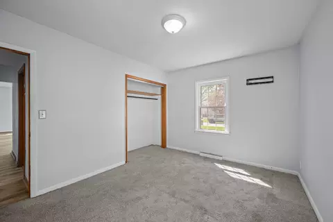 Bedroom - 3820 15th St A, Moline, IL 61265 photo 5 of 7