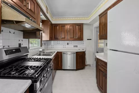 Kitchen - 3820 15th St A, Moline, IL 61265 photo 1 of 4