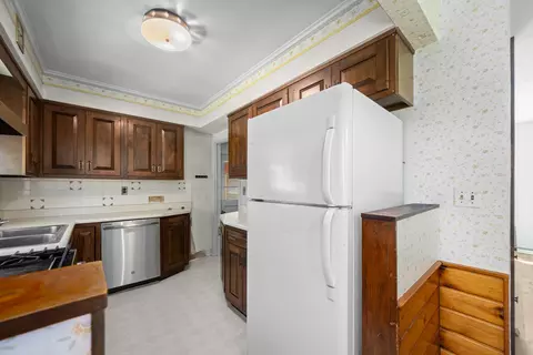 Kitchen - 3820 15th St A, Moline, IL 61265 photo 4 of 4