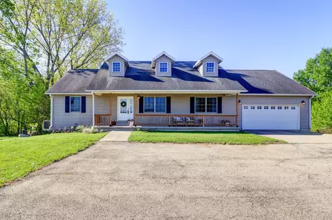 24335 Fulfs Rd, Sterling, IL 61081