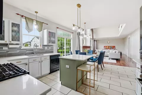 Kitchen - 2174 Muirfield Trl, Bolingbrook, IL 60490 photo 4 of 4