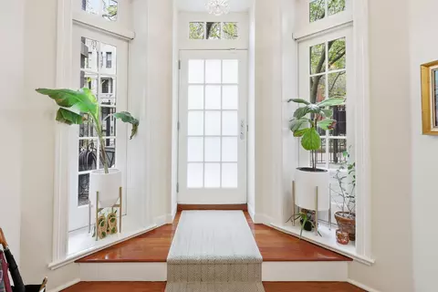 Entry Way - 22 E Division St #1, Chicago, IL 60610 photo 1 of 6