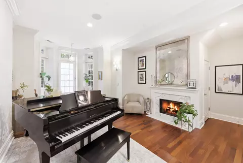 Living - 22 E Division St #1, Chicago, IL 60610 photo 1 of 6
