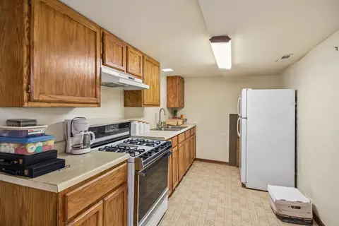 Kitchen - 526 N 3rd Ave, Des Plaines, IL 60016 photo 3 of 3