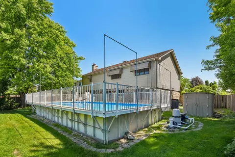 Exterior - 526 N 3rd Ave, Des Plaines, IL 60016 photo 2 of 3