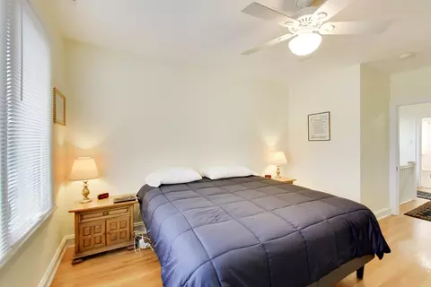 Bedroom - 940 W Grant Dr, Des Plaines, IL 60016 photo 10 of 12