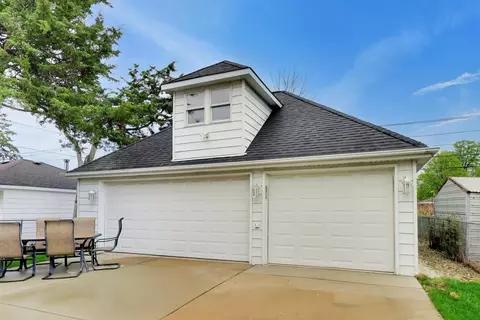 Other - 940 W Grant Dr, Des Plaines, IL 60016 photo 17 of 20