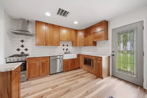 Kitchen - 1107 University St, Dixon, IL 61021 photo 2 of 3