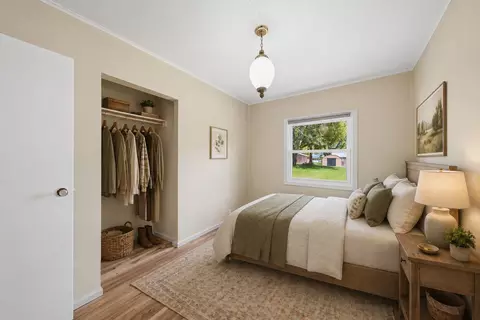 Bedroom - 1107 University St, Dixon, IL 61021 photo 4 of 6