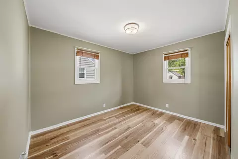 Bedroom - 1107 University St, Dixon, IL 61021 photo 1 of 6