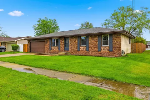 1374 Potomac Pl, Bourbonnais, IL 60914