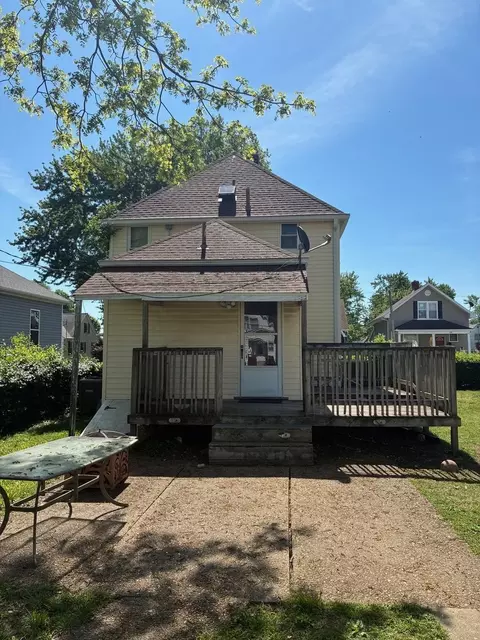19 52nd St, Belleville, IL 62226