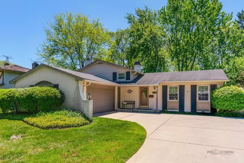 615 E Golf Rd, Libertyville, IL 60048