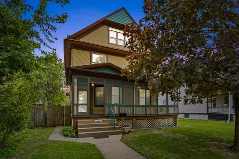 2213 Iowa St, Davenport, IA 52803