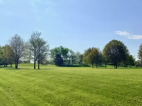 4702 Patty Ln, Ringwood, IL 60072