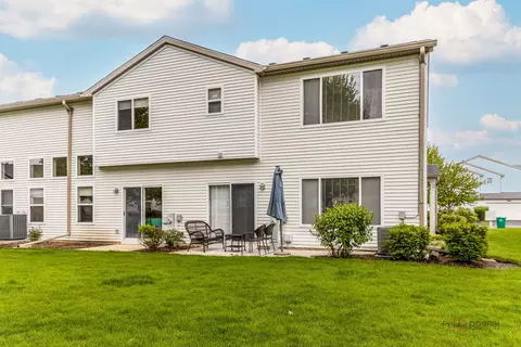 Exterior - 6931 Creekside Dr, Plainfield, IL 60586 photo 9 of 10