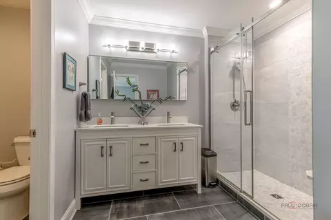 Bath - 6931 Creekside Dr, Plainfield, IL 60586 photo 3 of 6