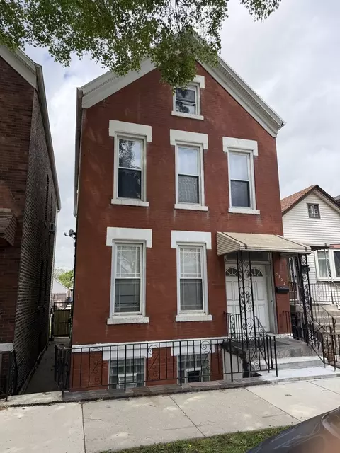 3722 S Hermitage Ave, Chicago, IL 60609