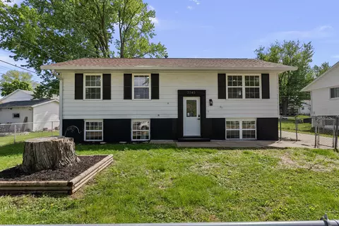 3345 W Garfield St, Davenport, IA 52804