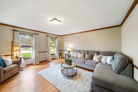 Living - 2405 Cimarron Ct, Naperville, IL 60565 photo 2 of 2