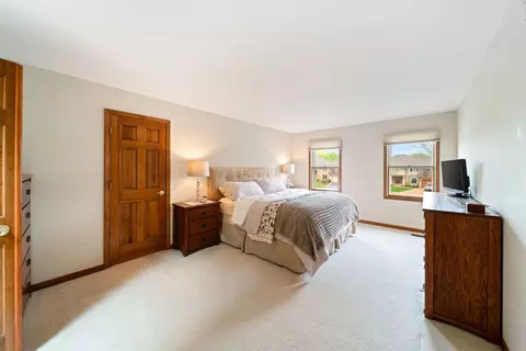 Bedroom - 2405 Cimarron Ct, Naperville, IL 60565 photo 2 of 5