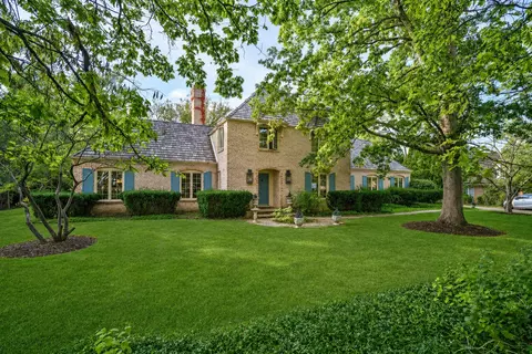 1340 Wood Hill Ln, Lake Forest, IL 60045