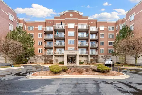 6559 W George St #309, Chicago, IL 60634