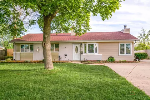 85 Kingman Ln, Hoffman Estates, IL 60169