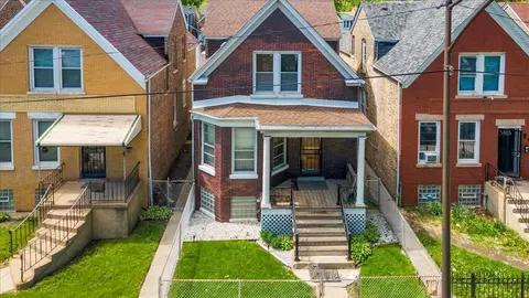 838 N Homan Ave, Chicago, IL 60651