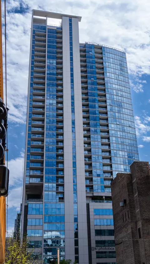 303 W Ohio St #3804, Chicago, IL 60654