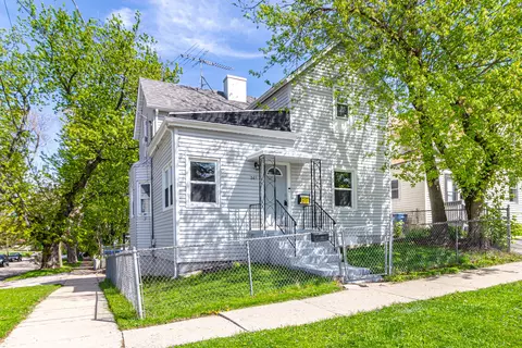 201 S Park Ave, Waukegan, IL 60085