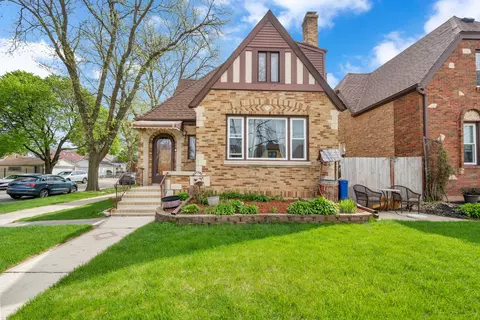 3359 N Oak Park Ave, Chicago, IL 60634