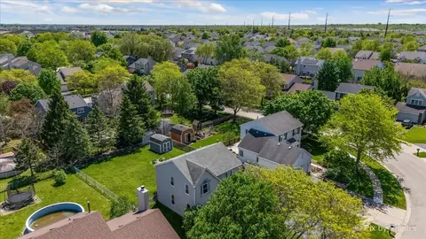 1471 Knotty Pine Dr, Elgin, IL 60123 photo 25