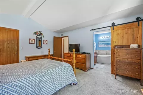 1471 Knotty Pine Dr, Elgin, IL 60123 photo 14