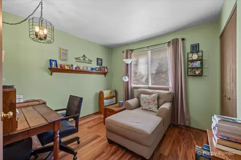 1471 Knotty Pine Dr, Elgin, IL 60123 photo 17