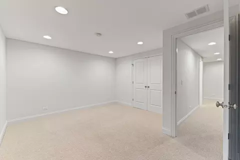 Bedroom - 126 Millstone Rd, Deerfield, IL 60015 photo 5 of 5