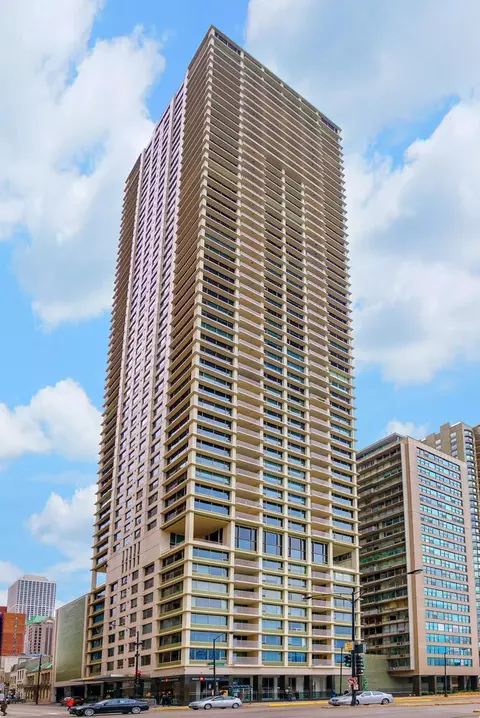 1000 N Lake Shore Plz #47AB, Chicago, IL 60611