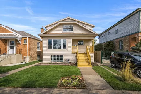 7424 W 57th Pl, Summit, IL 60501