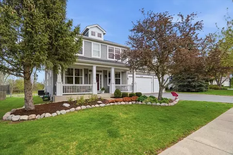 2240 Trailside Ln, Wauconda, IL 60084