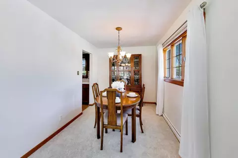 Dining - 1719 Verde Dr, Mount Prospect, IL 60056 photo 2 of 2