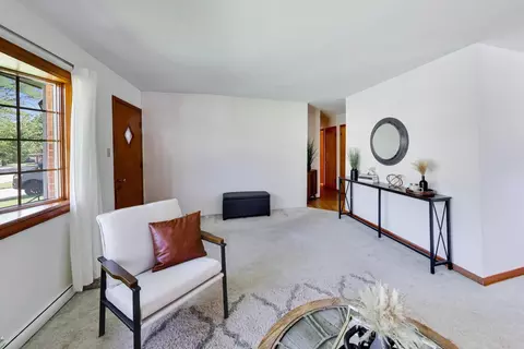 Other - 1719 Verde Dr, Mount Prospect, IL 60056 photo 1 of 7