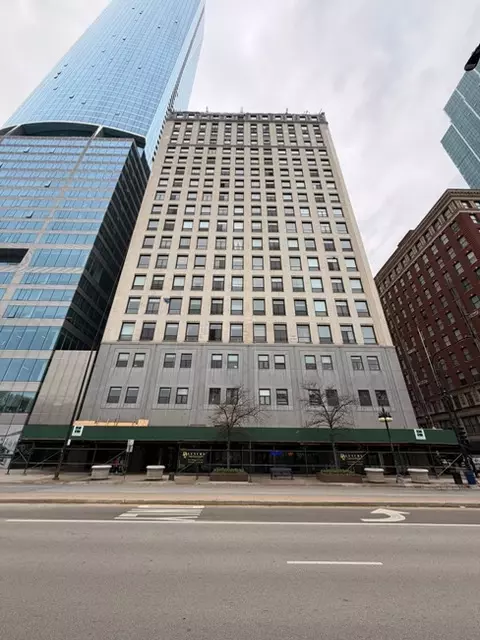 910 S Michigan Ave #1812, Chicago, IL 60605