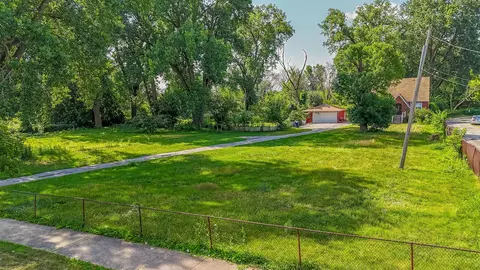 View/Area - 2910 E 138 Pl, Burnham, IL 60633 photo 1 of 6