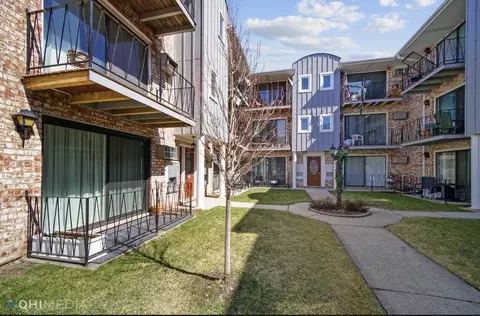 5365 N Delphia Ave #166, Chicago, IL 60656